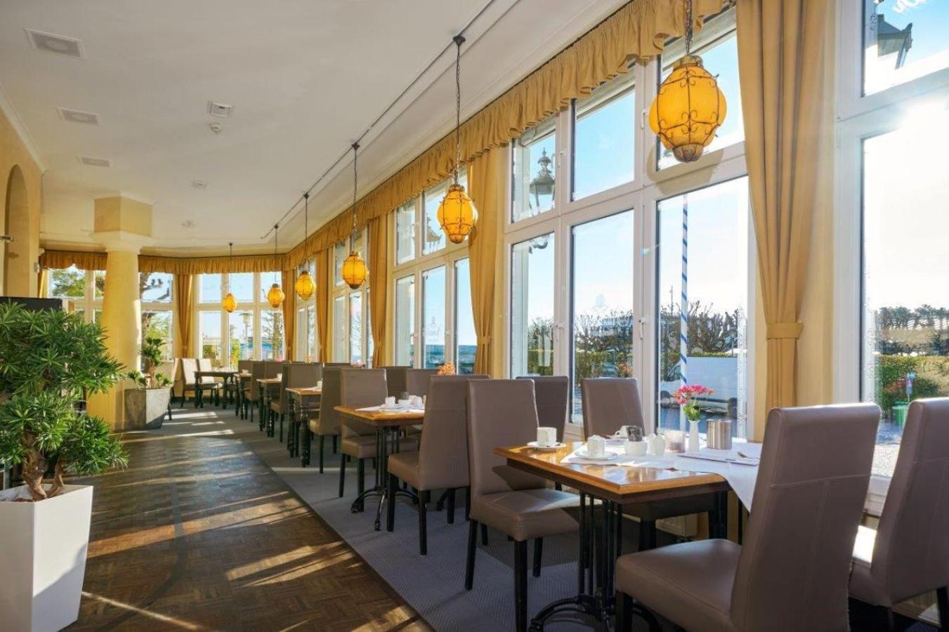 Strandhotel Prinz Von Preussen 奥斯特西巴德钦诺维茨 外观 照片