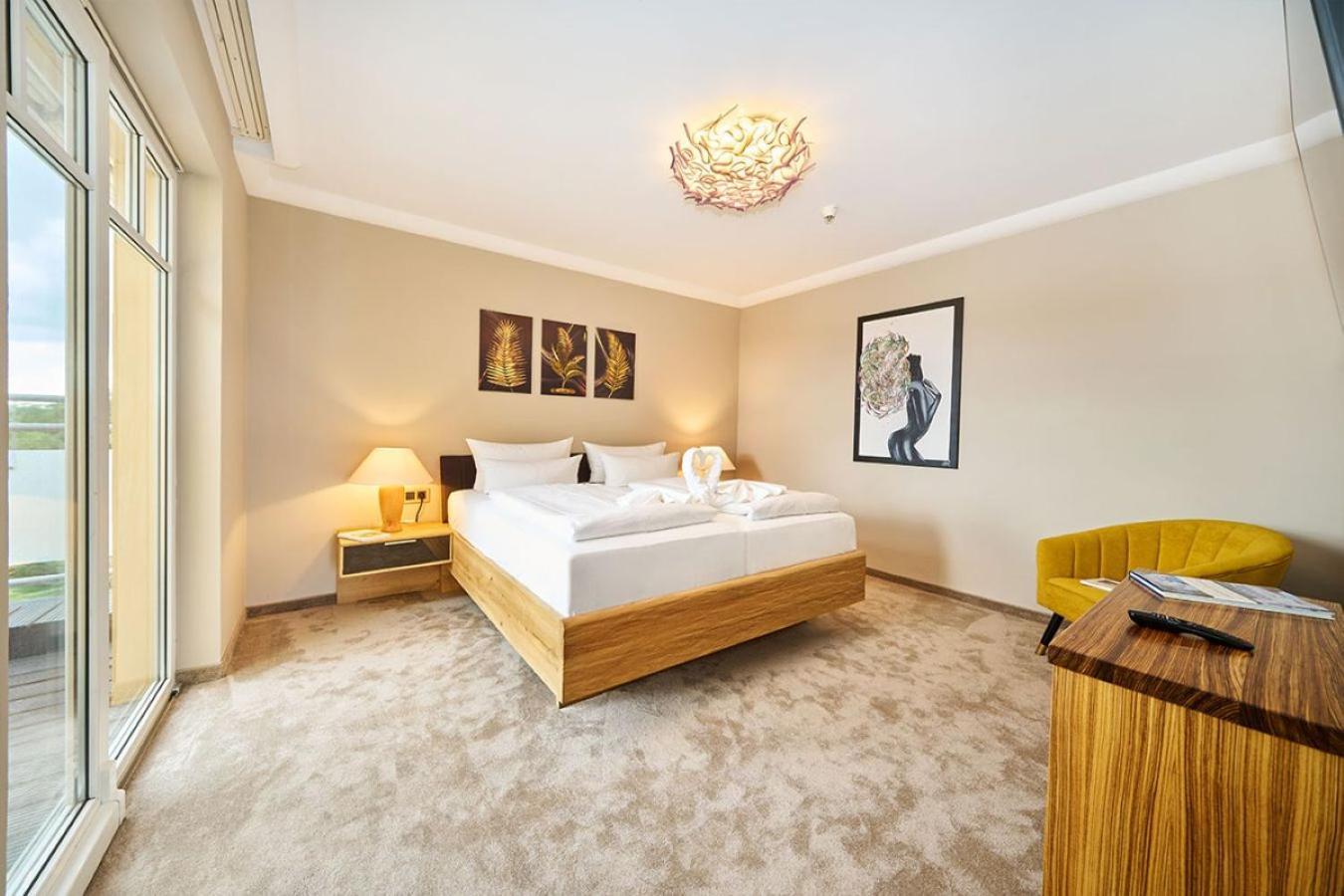Strandhotel Prinz Von Preussen 奥斯特西巴德钦诺维茨 外观 照片